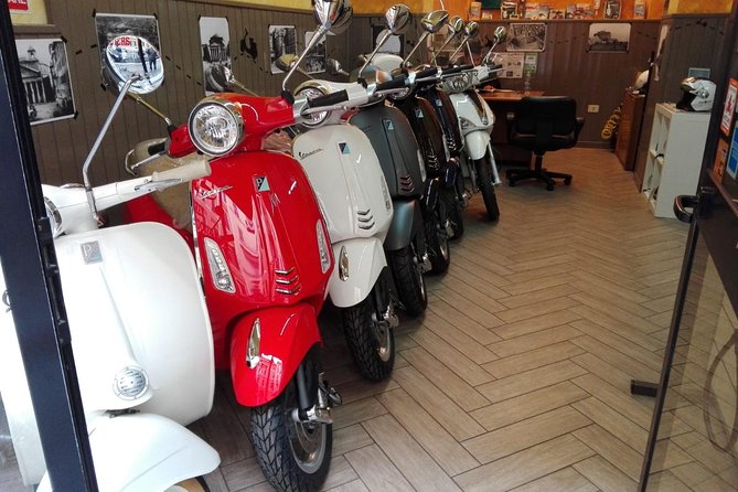 Vespa Rental in Rome 24 hours - Starting near Termini Station on Via dei Mille