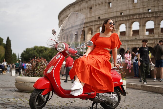 Vespa Scooter Tour in Rome with RomeIsMyLove Pro Photo Team - The Mouth of Truth and a quick Roman legend
