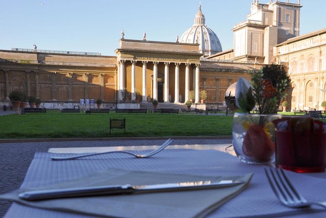 VIP Vatican Breakfast and Guided Tour with Sistine Chapel Access - Vatican Museums: a fast route through major art